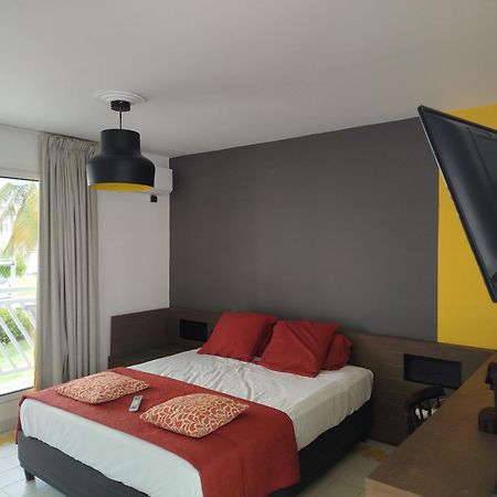 Studio avec GRANDE PISCINE, PLAGE Cannelle Caraïbes Saint-Francois  Extérieur photo