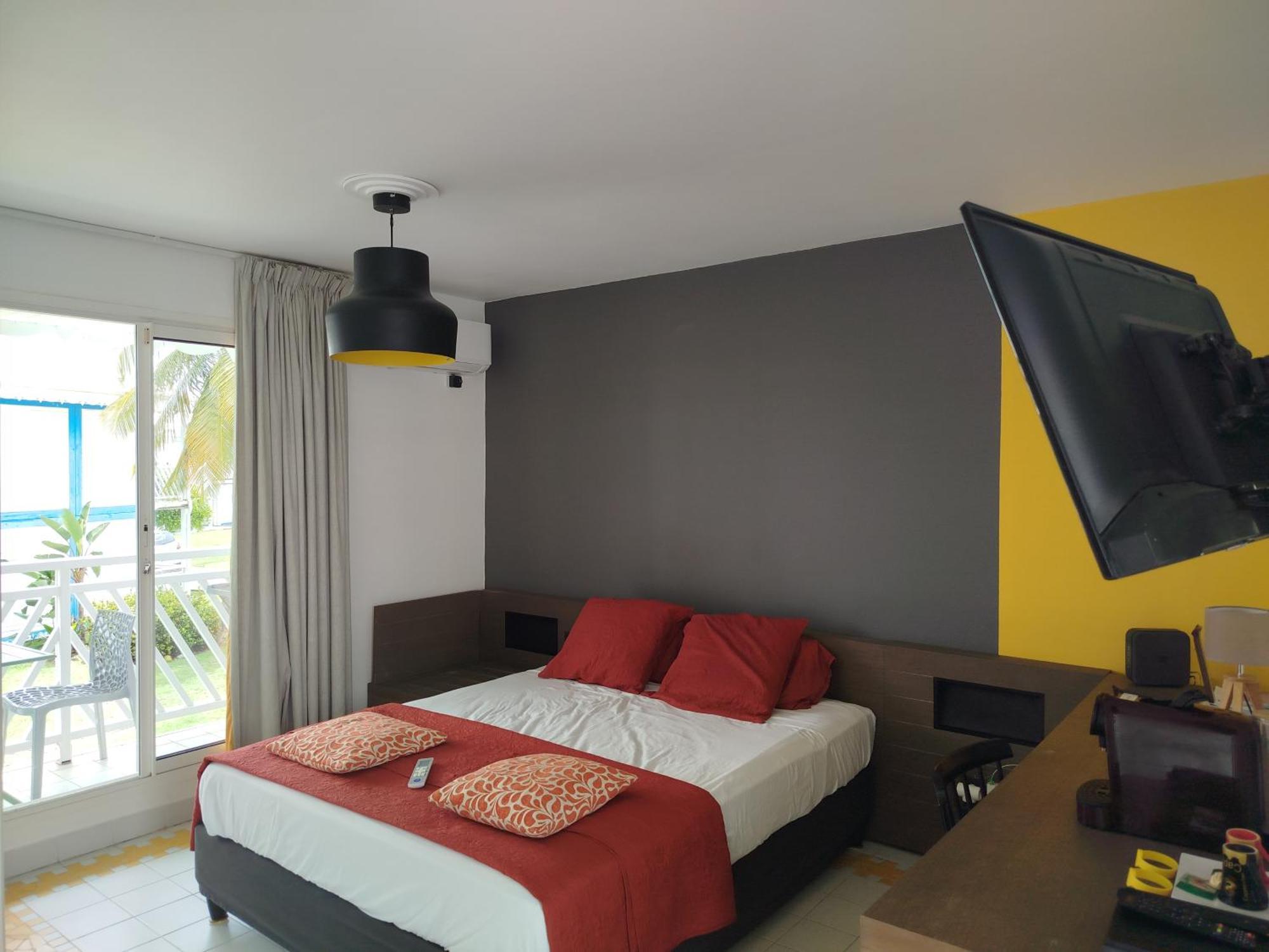 Studio avec GRANDE PISCINE, PLAGE Cannelle Caraïbes Saint-Francois  Extérieur photo